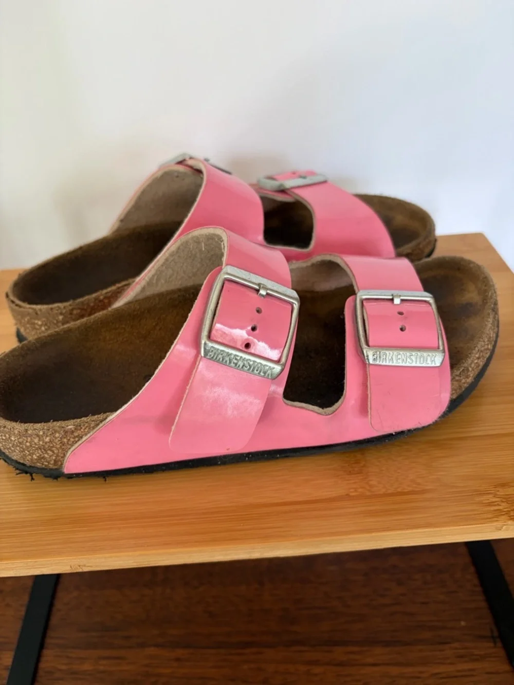 Birkenstock Arizona Two-Strap Sandal Light Pink Silver Buckles Sz 33 Kid’s 2-2.5